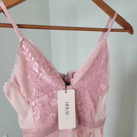 House of CB Lucia Dress Rose Sheer Lace/Bandage Maxi Dress - Picture 5 of 12